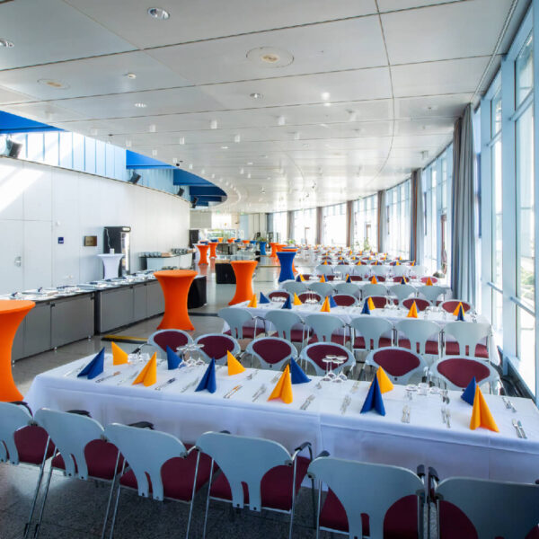 palatin-tagungshotel-wiesloch-grosses-foyer-bankett-009-low